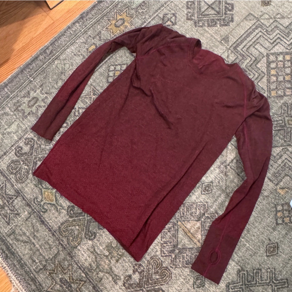 Swiftly Tech Long-Sleeve Shirt 2.0 Hip Length